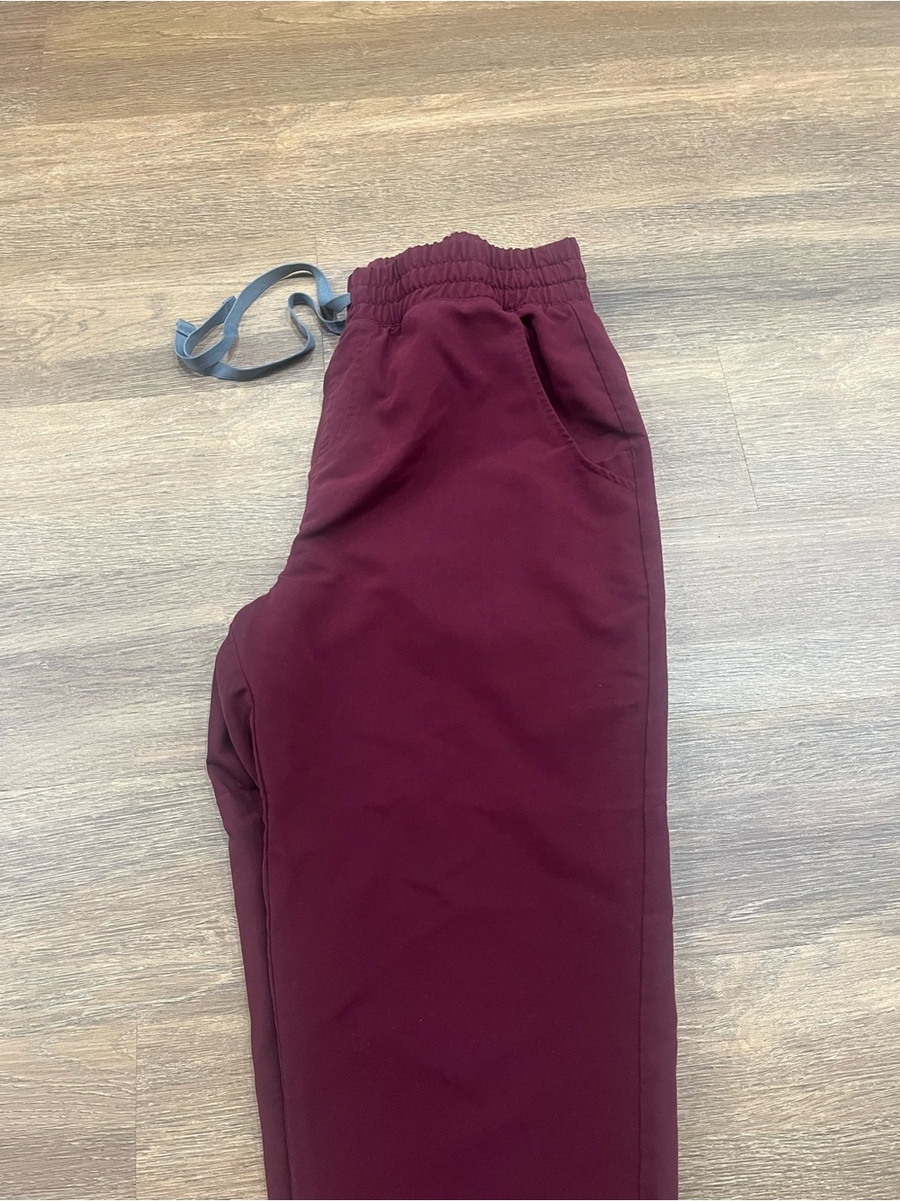 Figs Maroon Medium Petite Joggers
